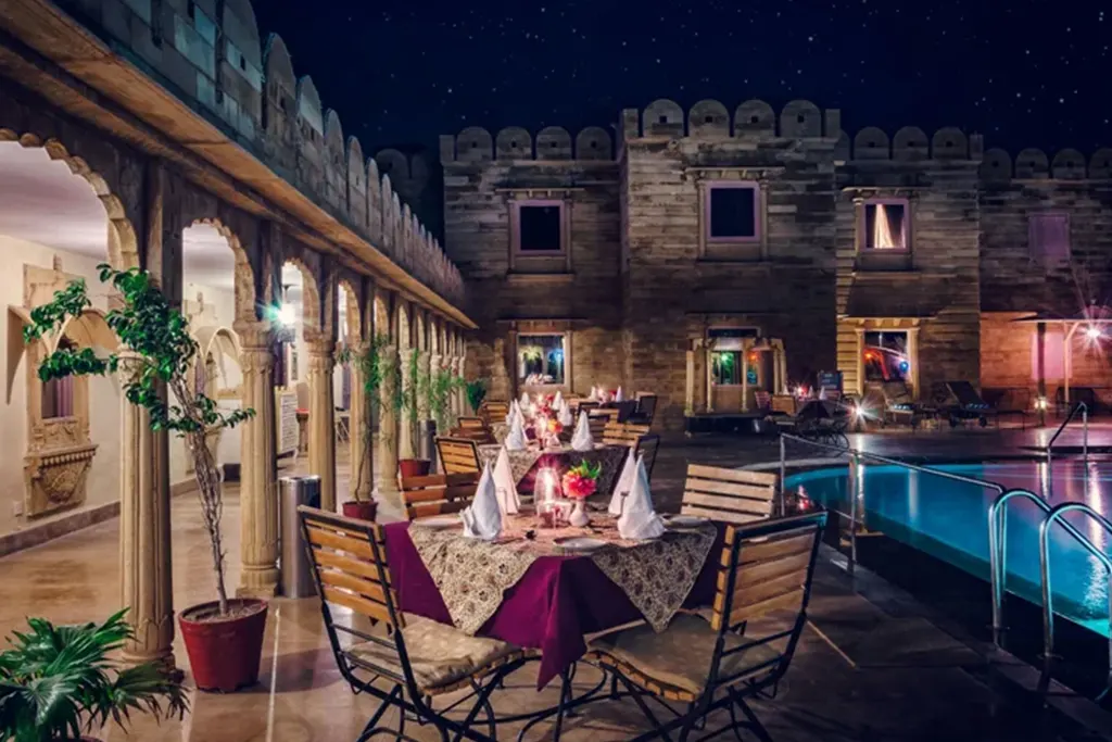 fort-rajwada-jaisalmer-dining-Pool-Side-Barbeque